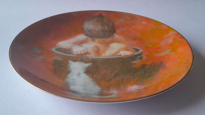 Vintage Plate By Viletta. `Bathtime Visitor` By Artist `Thornton Utz`. Signed And Dated. 22 cm.