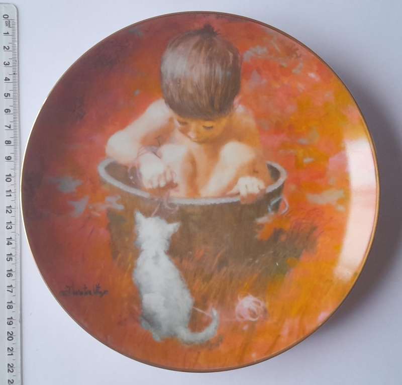 Vintage Plate By Viletta. `Bathtime Visitor` By Artist `Thornton Utz`. Signed And Dated. 22 cm.