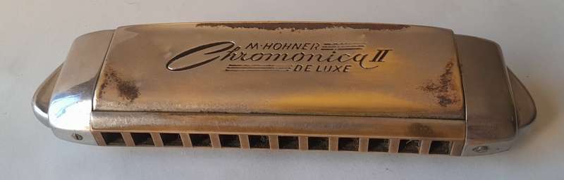 Vintage Hohner `Chromonica II De Luxe ` Harmonica.
