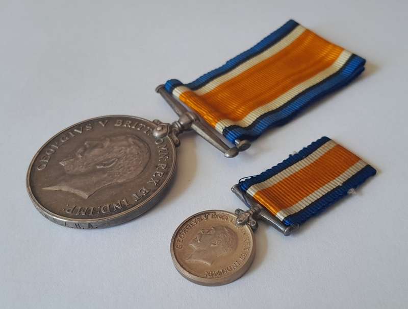 WW1 War Medals Full Sized And Miniature To GNR. O.L. Peterson. South African Heavy Artillery.