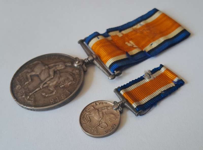 WW1 War Medals Full Sized And Miniature To GNR. O.L. Peterson. South African Heavy Artillery.