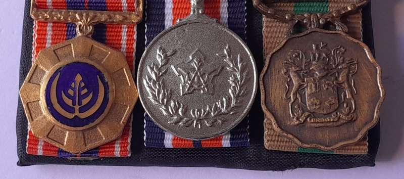 `Reserved`. SADF Court Mounted Miniature Medal Set. Pro Patria, General Service, Good Service.