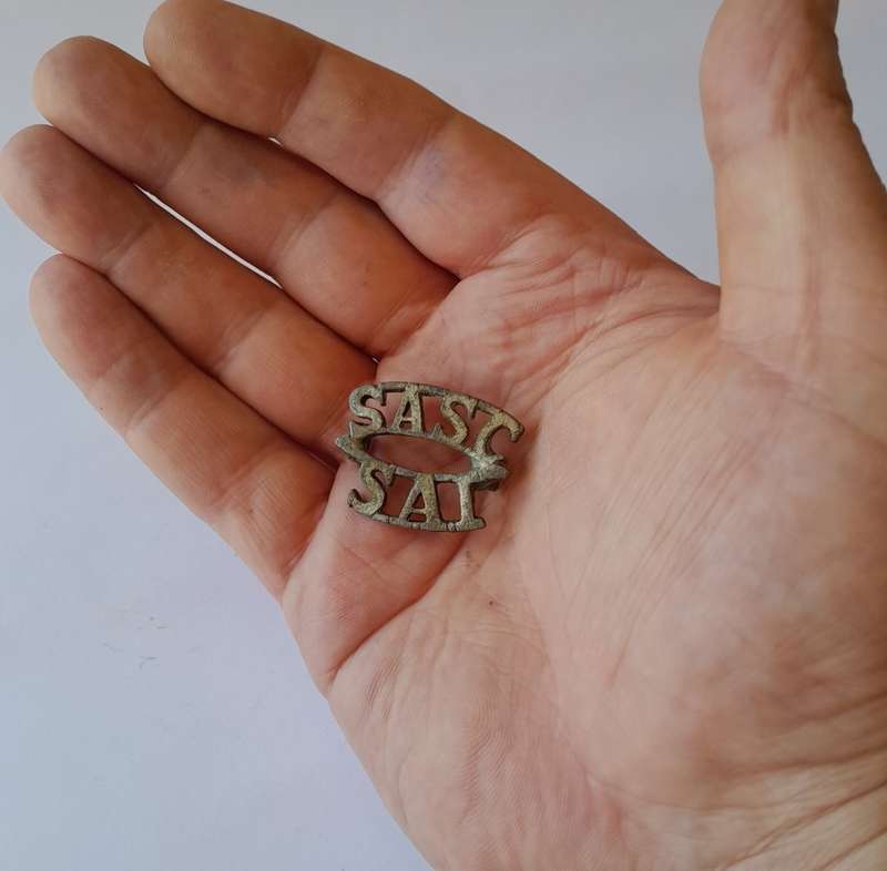South Africa Service Corps Brass Title. Lugs Intact.