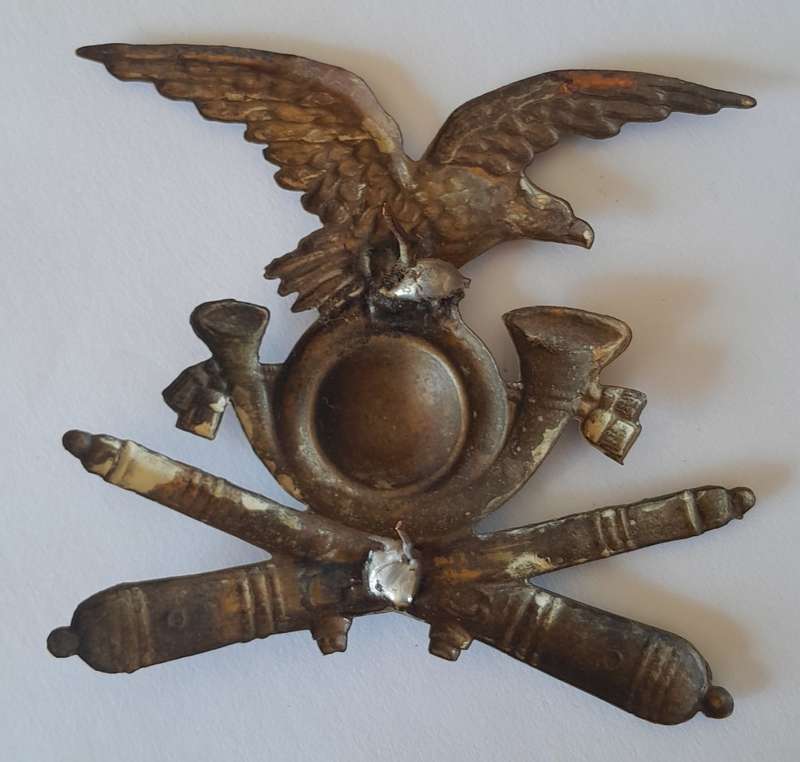 WW2 Italian Army Alpini Mountain Artillery Helmet Badge.