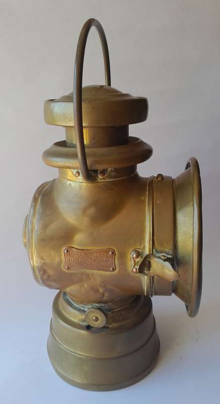 Rare Lucas `King of the Road` Motorcar Oil Lamp. No 724. Circa 1900-1914.