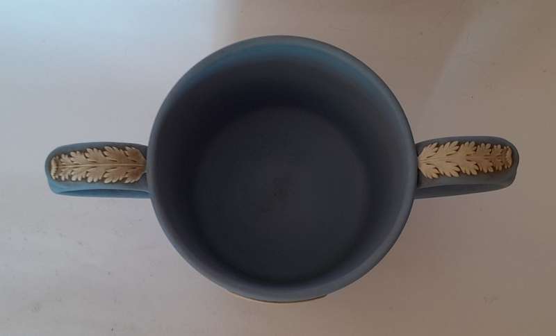 Vintage 1971 Wedgwood Jasperware Loving Cup To Commemorate Harrow School`s 400th Year.