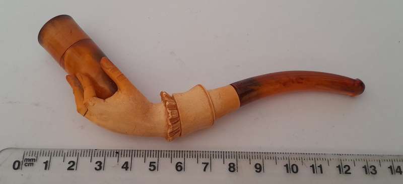 Antique Meerschaum Pipe with Original Fitted Case. Hand Carved.