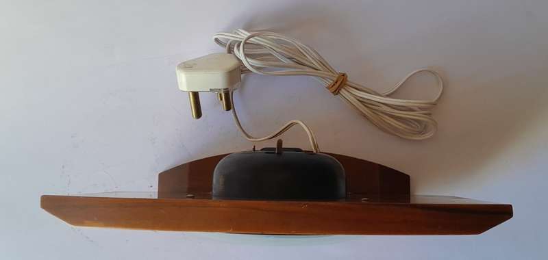 1950`s `Smiths Sectric` Electric Mantel Clock. Runs And Keeps Time. 30 x 19 cm.