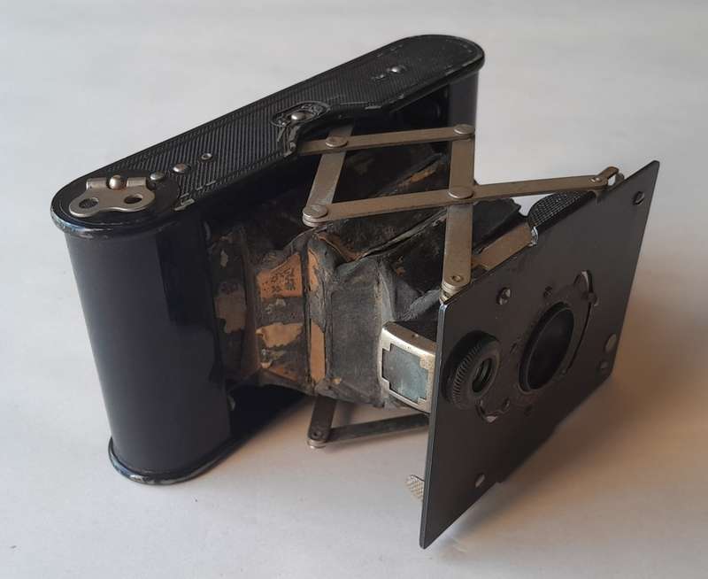 Rare Vintage Kodak Vest Pocket Folding Camera. Circa 1912-1935.