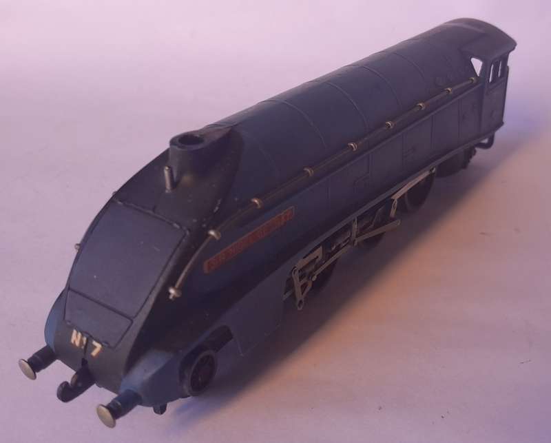 Vintage Hornby Die Cast `Sir Nigel Gresley No 7` Locomotive And LNER Tender. OO Scale.