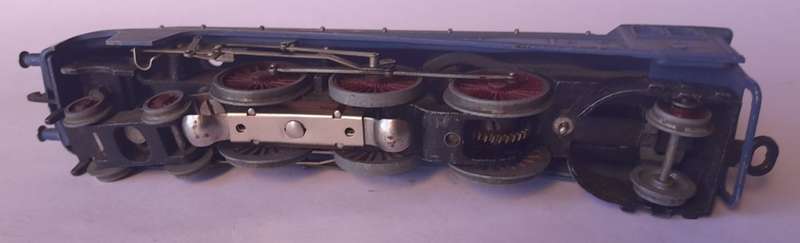 Vintage Hornby Die Cast `Sir Nigel Gresley No 7` Locomotive And LNER Tender. OO Scale.