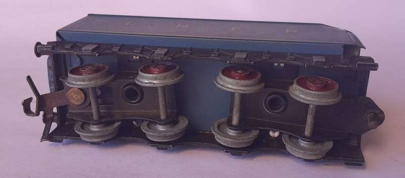 Vintage Hornby Die Cast `Sir Nigel Gresley No 7` Locomotive And LNER Tender. OO Scale.