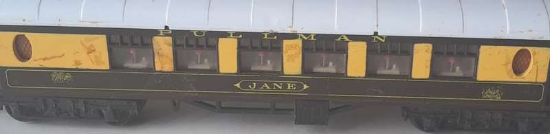 Vintage Tri-ang Pullman `Jane` 1st Class Coach (R228). OO Gauge.