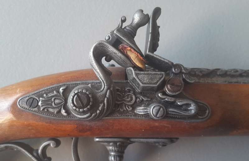 Vintage Non Firing Replica 1820`s Flintlock Dueling Pistol.