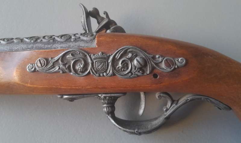 Vintage Non Firing Replica 1820`s Flintlock Dueling Pistol.