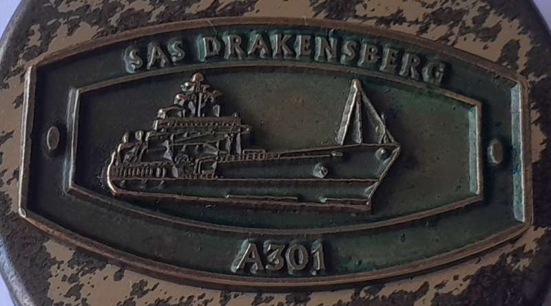 Vintage SA Navy `SAS Drakensberg` Metal Tin.