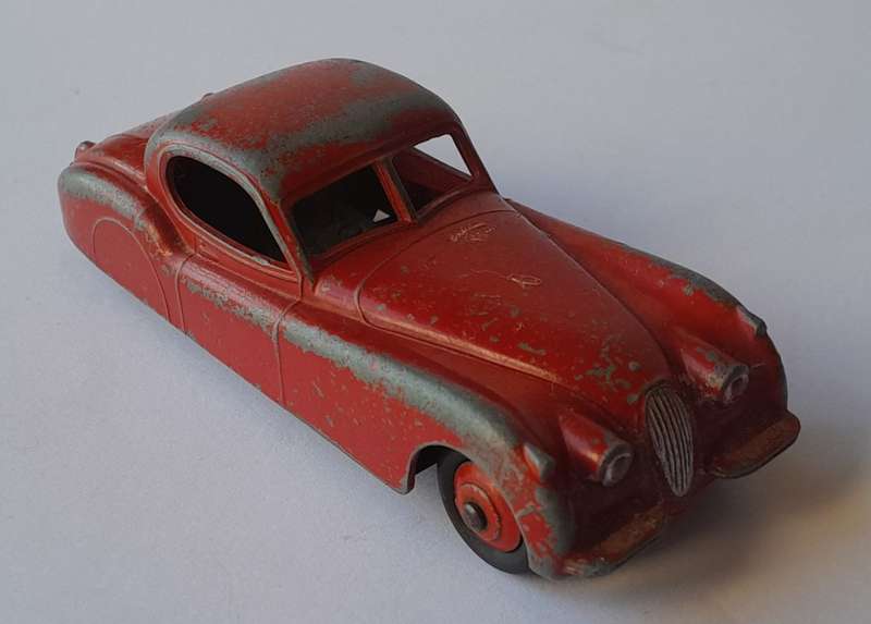 Vintage Dinky Toys `Jaguar XK120` By Meccano Ltd. No.157.