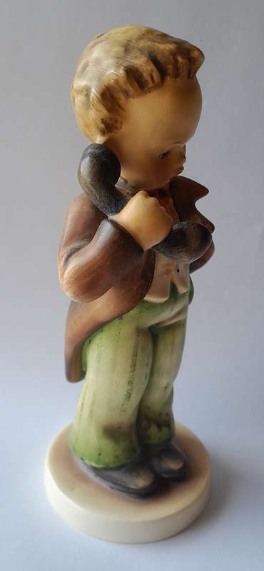 Vintage Hummel `Hello` Figurine.  TMK.3 (1960-1972).