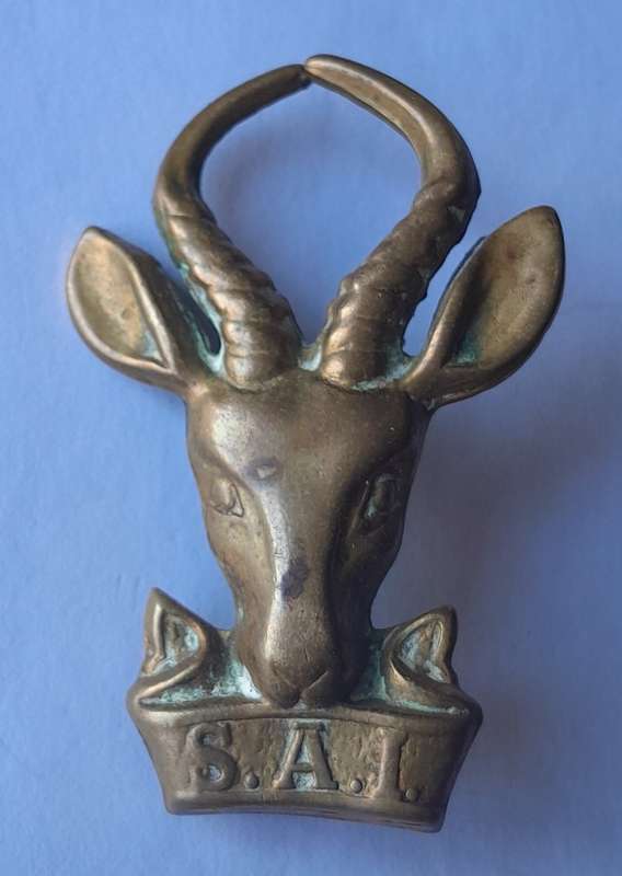 Vintage SA Infantry Brass Cap Badge and Chrome Collar Badge.
