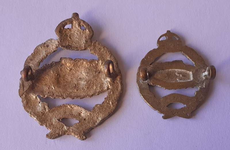 WW2 British Army Royal Tank Regiment Cap and Collar Badges.  Lugs Intact.
