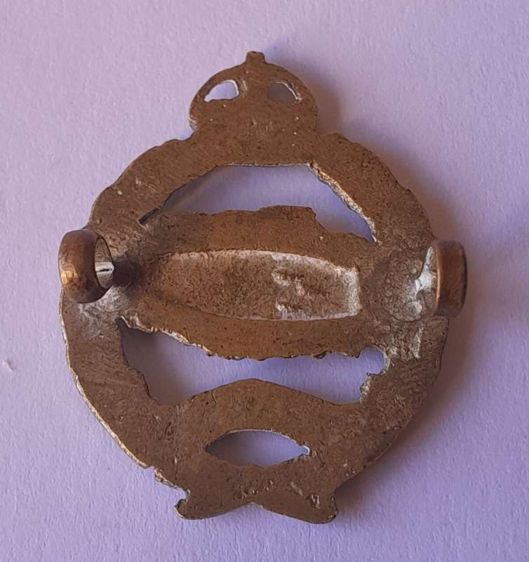 WW2 British Army Royal Tank Regiment Cap and Collar Badges.  Lugs Intact.