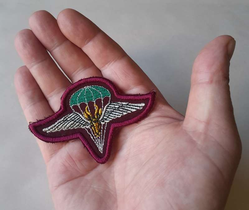 SADF 1 Parachute Battalion Beret Badge.
