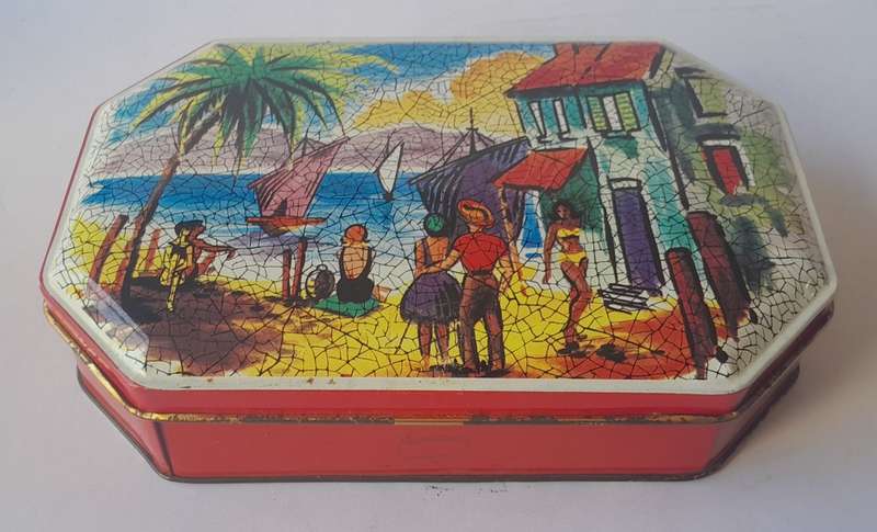 Vintage South African Darling Toffee Tin. 14.5 x 9.5cm.