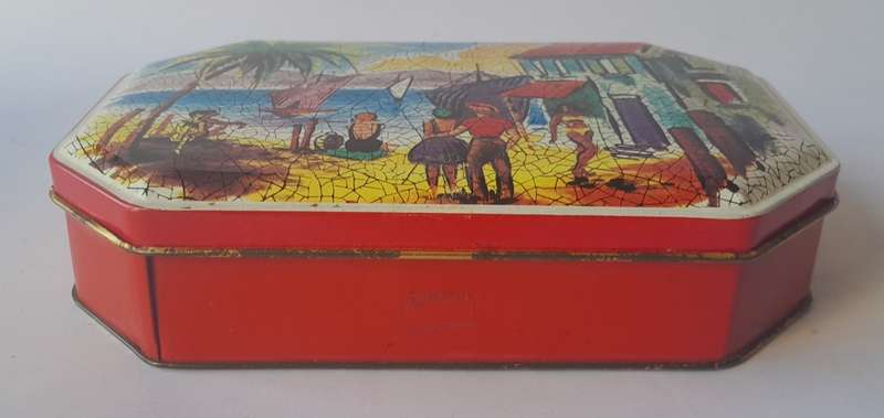 Vintage South African Darling Toffee Tin. 14.5 x 9.5cm.