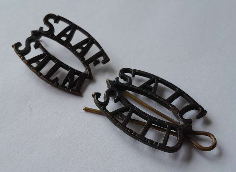WW2 SA Air Force And SA Instructional Corps Shoulder Titles.