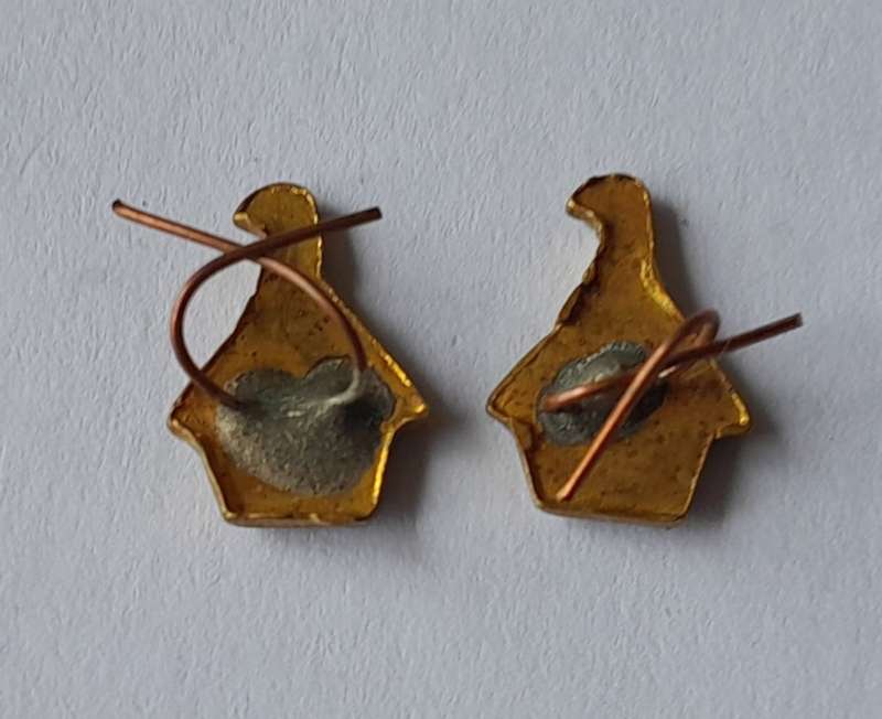 Pair Vintage Rhodesian Lapel Badges.