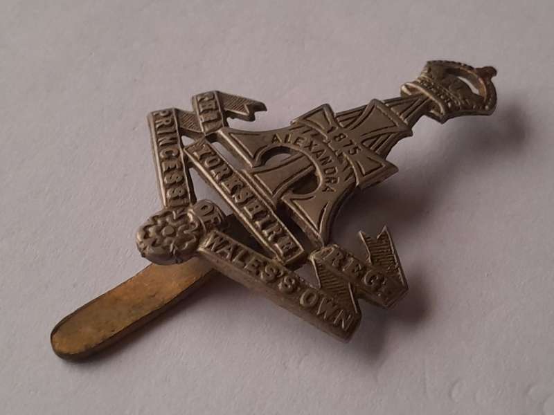 Early Yorkshire Regiment Cap Badge.  Slide Intact.