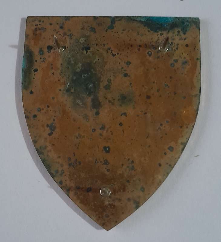 SADF 1 South African Infantry (1 SAI) Battalion Shoulder Flash.  All Pins Intact.