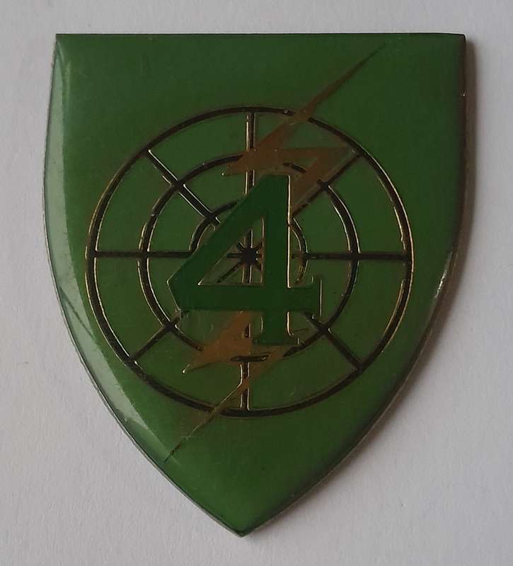 SADF 4 Electronic Workshop Signals Unit Shoulder Flash.  No Pins.