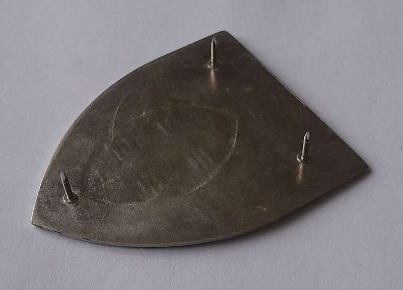 SADF 121 South African Infantry (121 Zulu) Battalion Shoulder Flash.  All Pins Intact.
