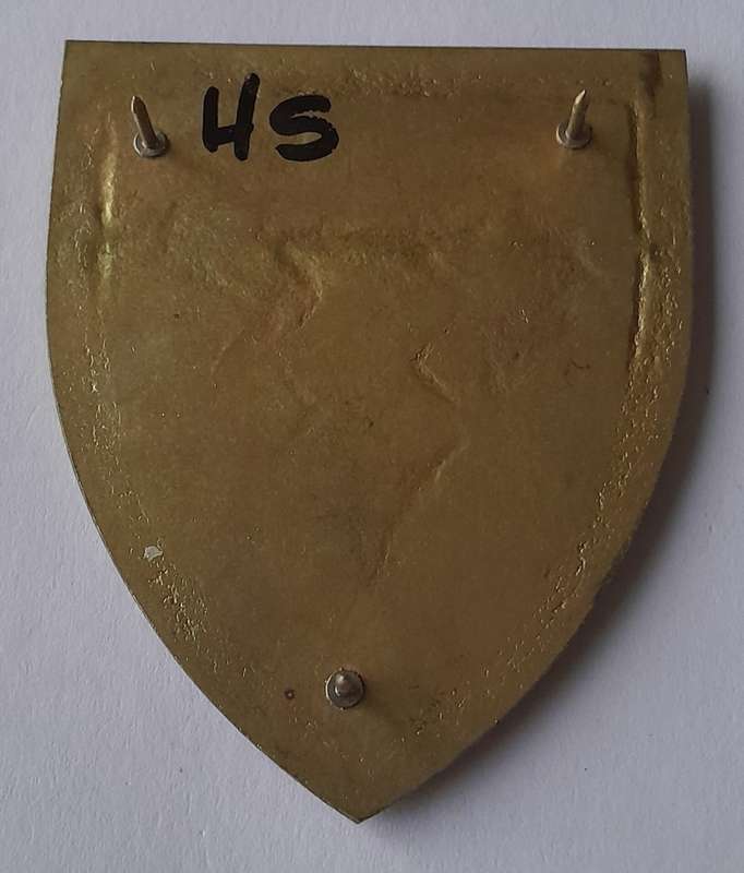 SADF 10 South African Artillery Brigade Shoulder Flash.  All Pins Intact.