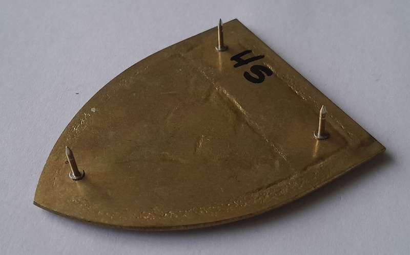 SADF 10 South African Artillery Brigade Shoulder Flash.  All Pins Intact.