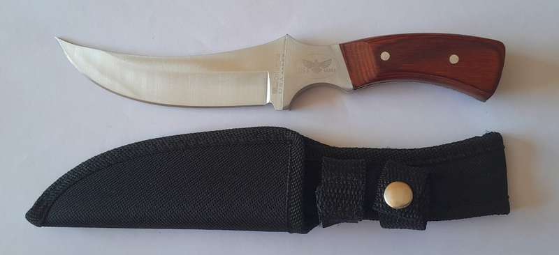 U.S.A. Saber Hunting / Skinning Knife with Belt Sheath.  22cm.