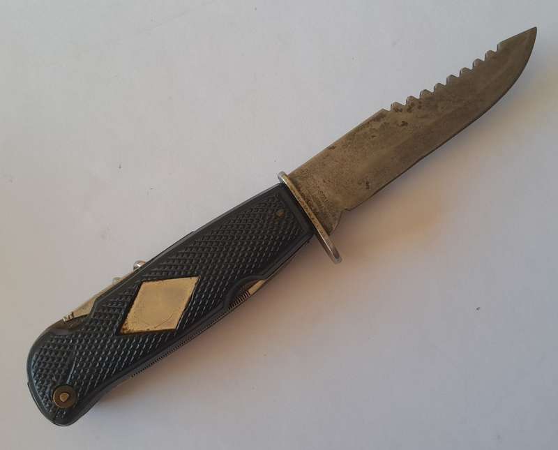 Vintage Solingen Germany Fixed-Blade Hunting Knife with Leather Sheath.  17cm