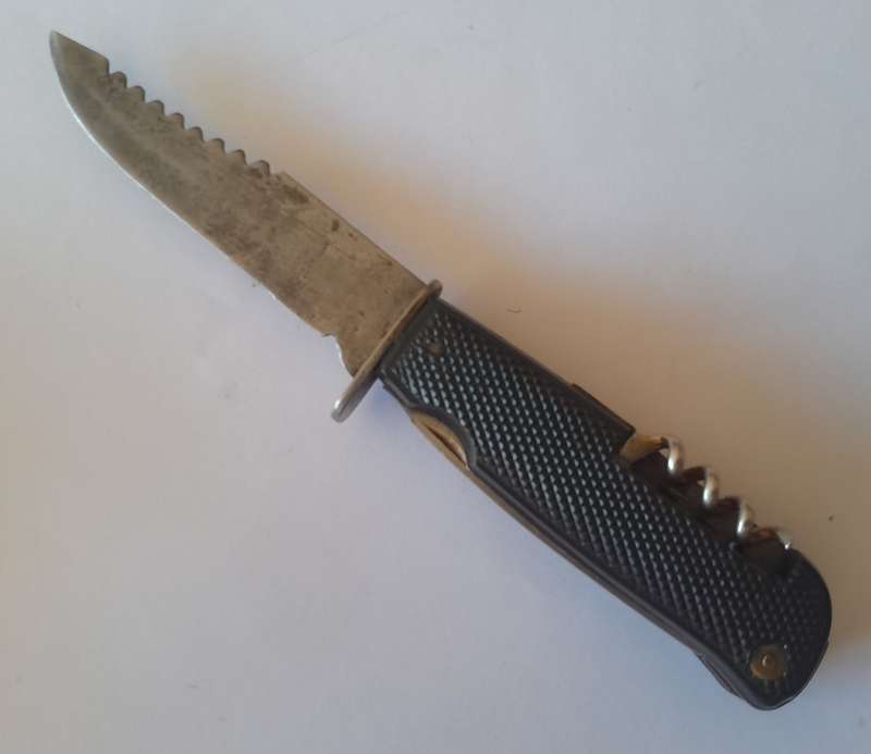 Vintage Solingen Germany Fixed-Blade Hunting Knife with Leather Sheath.  17cm