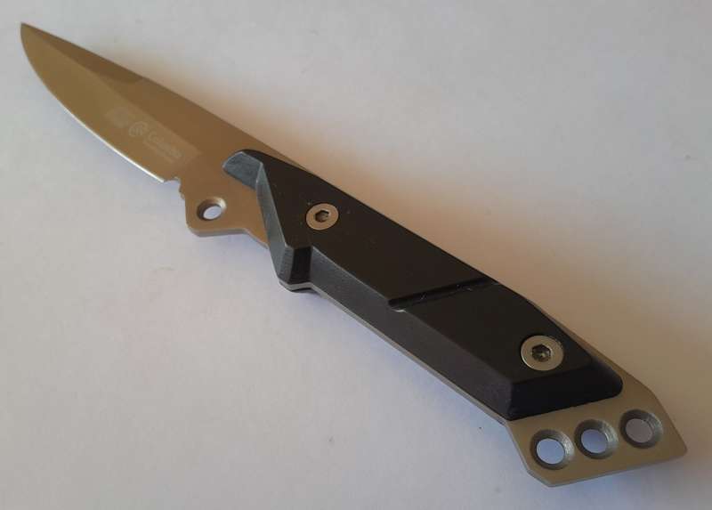 U.S.A. Saber ShuangRong Company Hunting Knife with Sheath.  23.5cm