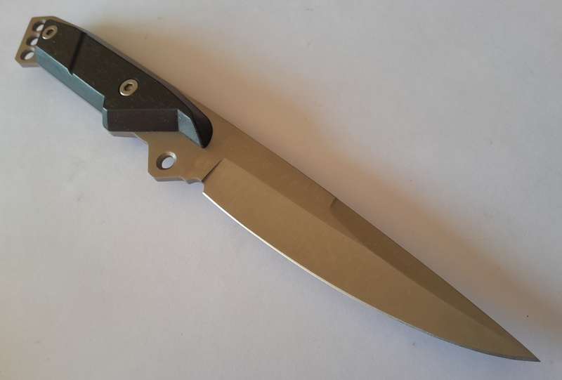 U.S.A. Saber ShuangRong Company Hunting Knife with Sheath.  23.5cm