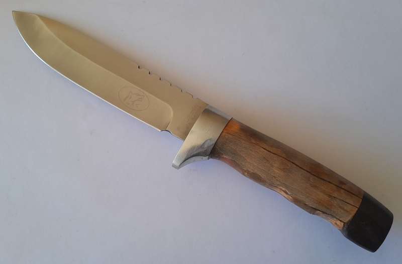 U.S.A Saber Columbia Wolf Survival Knife with Belt Sheath.  25cm.