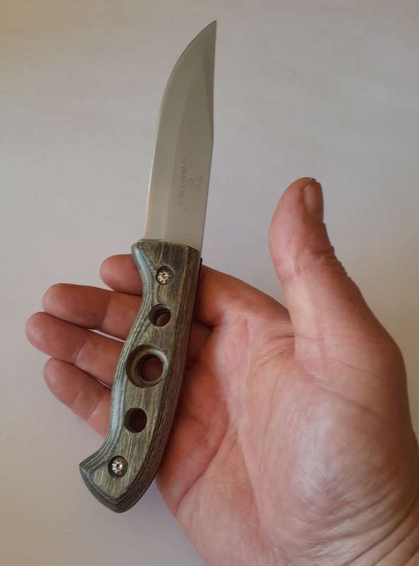 Taurus Hunting Knife with Belt Sheath. 24cm.