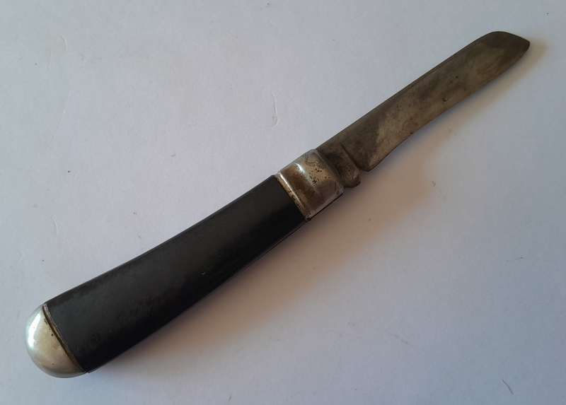 Vintage Richards, Sheffield Folding Knife. 14.5 cm.