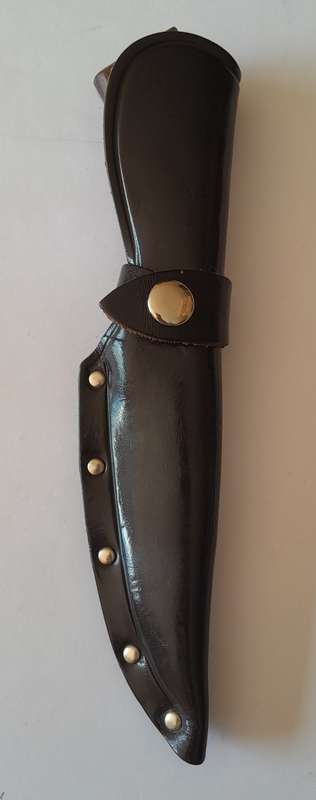 Vintage Hi-Cut Hunting Knife with Leather Sheath.  20.5cm.