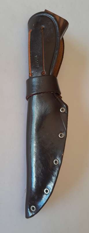 Vintage Hi-Cut Hunting Knife with Leather Sheath.  20.5cm.