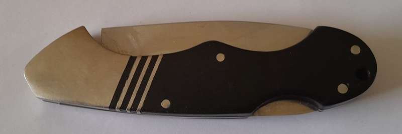 "Reserved". Buffalo River Black Bear Folding Knife with Wood Case. 16cm.