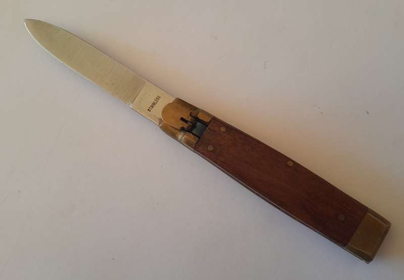 "Reserved" Rare Lever Lock Hunter Folding Knife. 18.5cm.