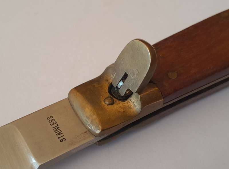 "Reserved" Rare Lever Lock Hunter Folding Knife. 18.5cm.