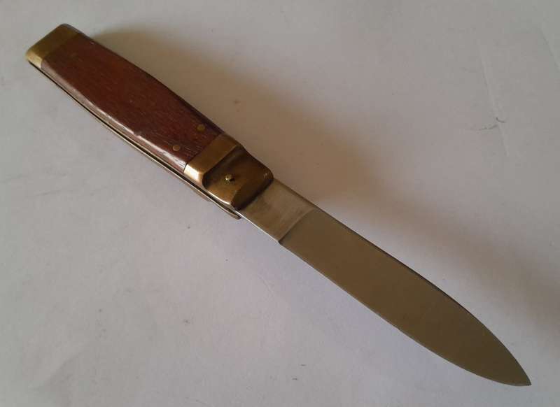 "Reserved" Rare Lever Lock Hunter Folding Knife. 18.5cm.